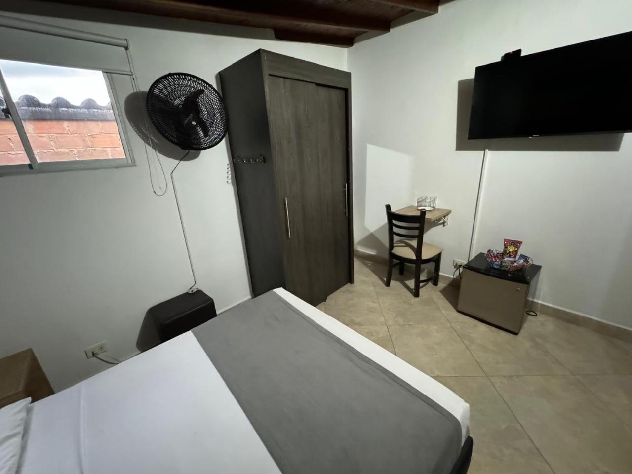 Gemas San Joaquin 1 Hotel Medellín Eksteriør billede