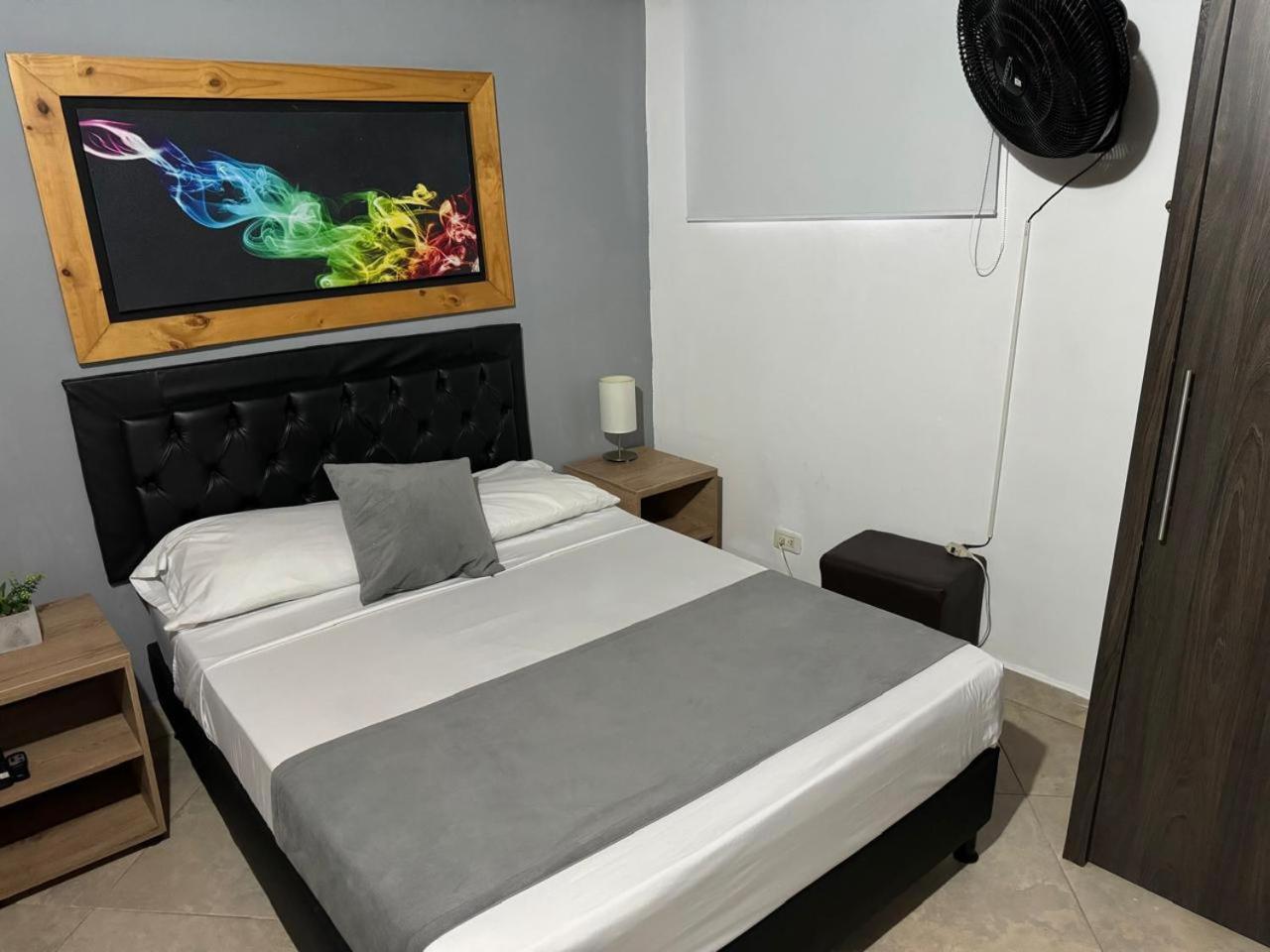 Gemas San Joaquin 1 Hotel Medellín Eksteriør billede