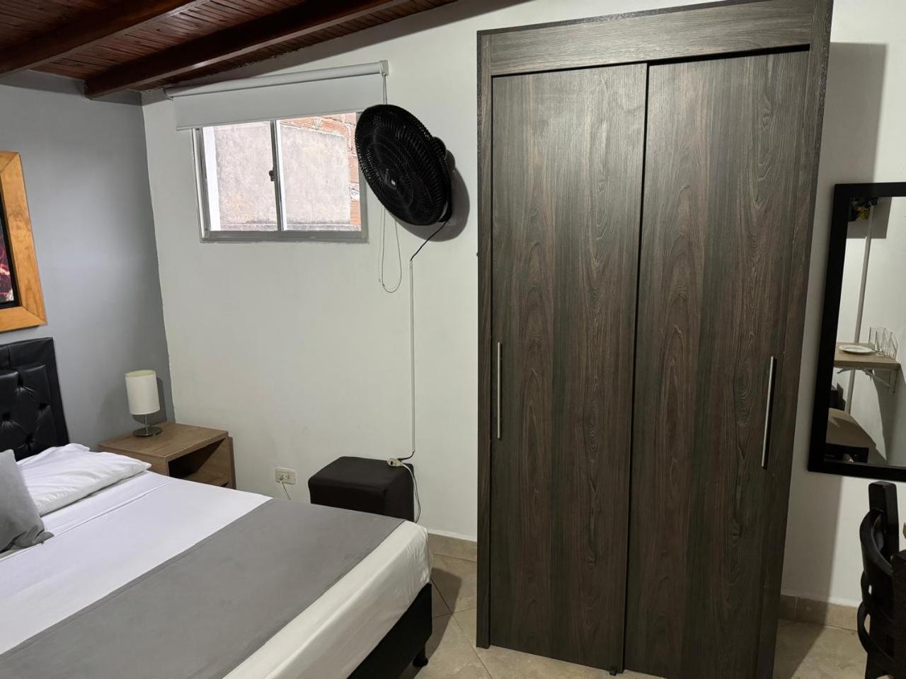 Gemas San Joaquin 1 Hotel Medellín Eksteriør billede
