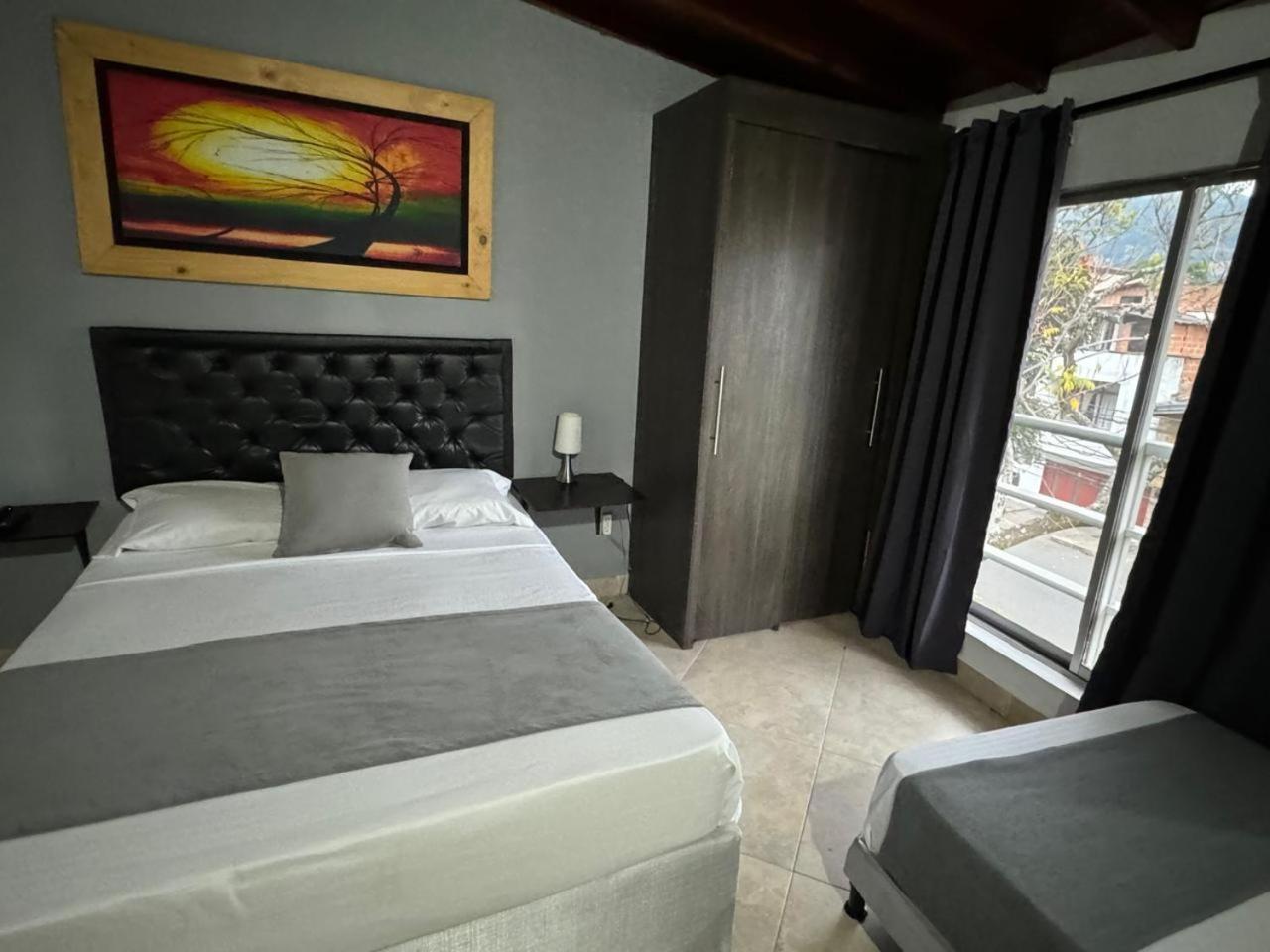 Gemas San Joaquin 1 Hotel Medellín Eksteriør billede