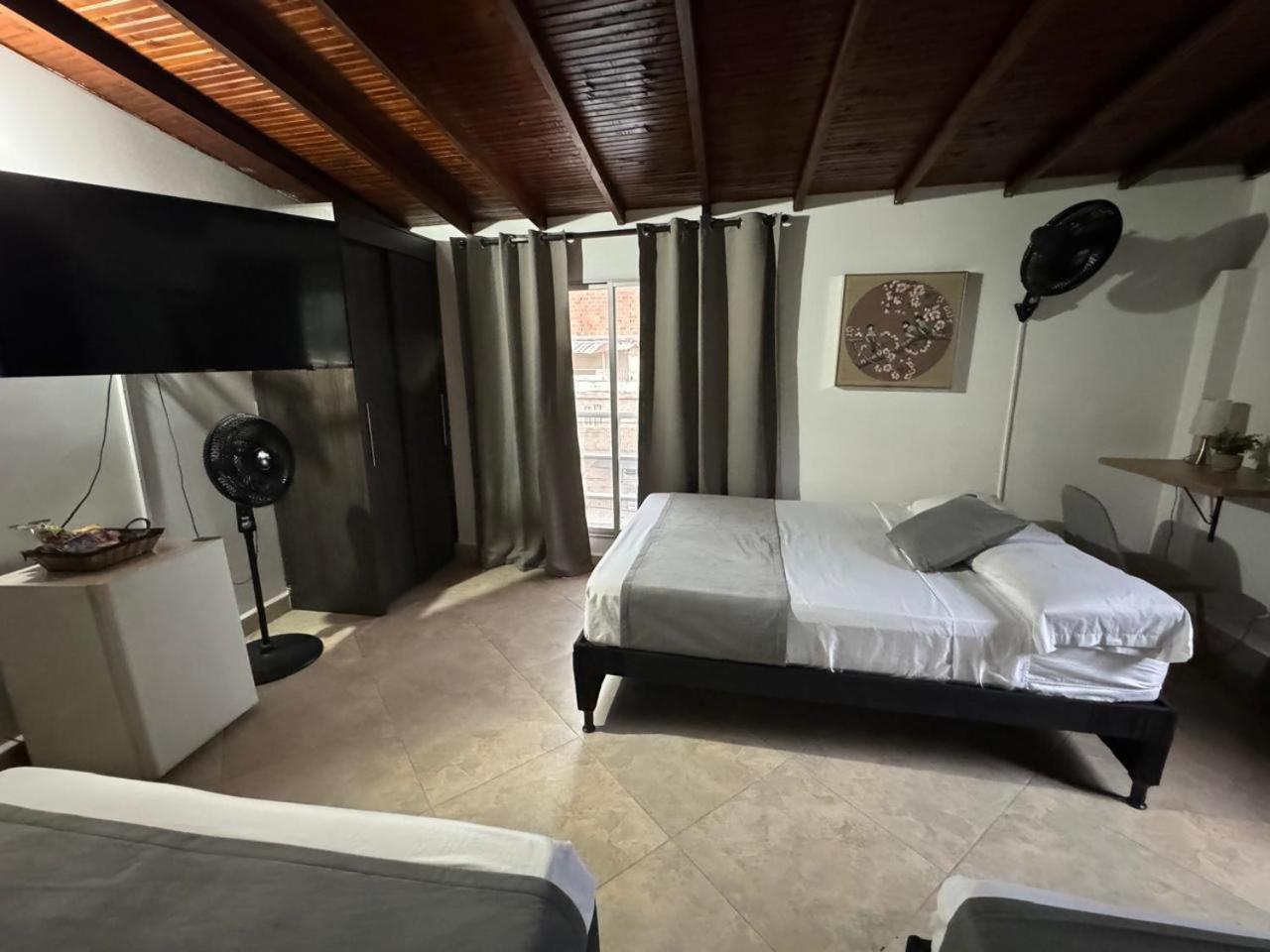 Gemas San Joaquin 1 Hotel Medellín Eksteriør billede